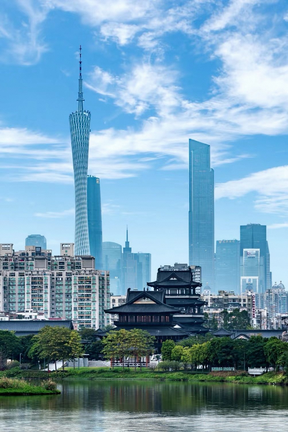 广东，改革开放前沿的经济发展与区域协调新篇章