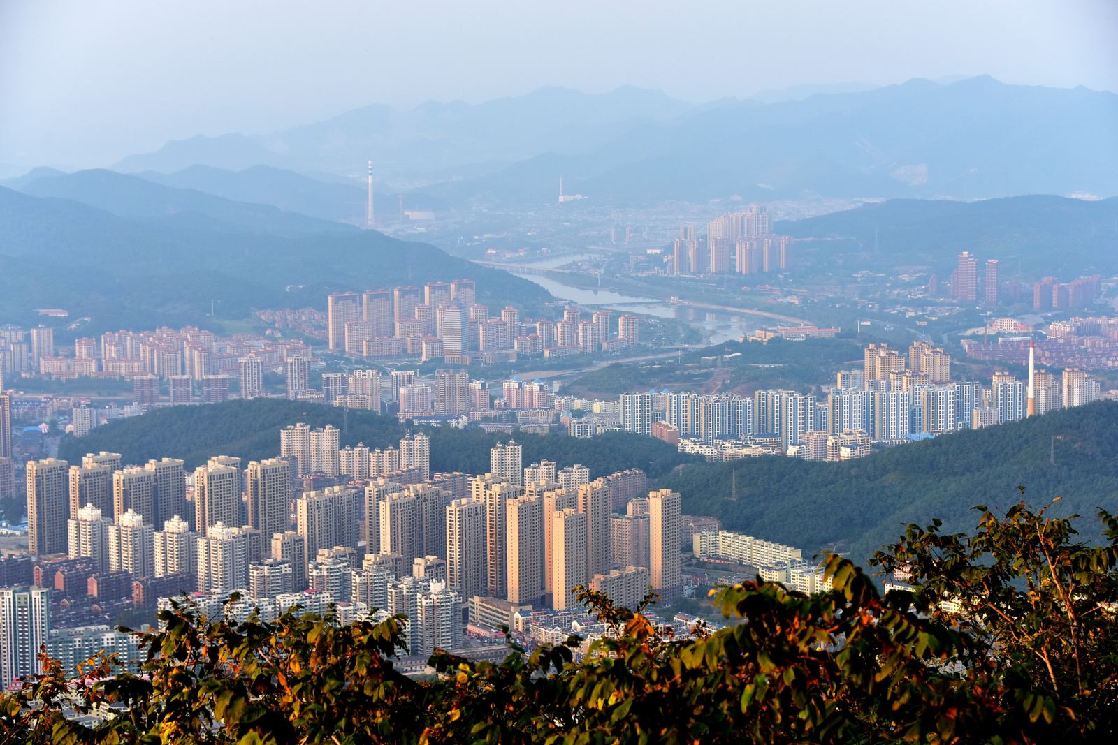 本溪之光,高科技产品重塑生活,引领未来科技新纪元